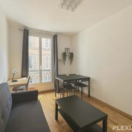 Charming 2-room - 12 *